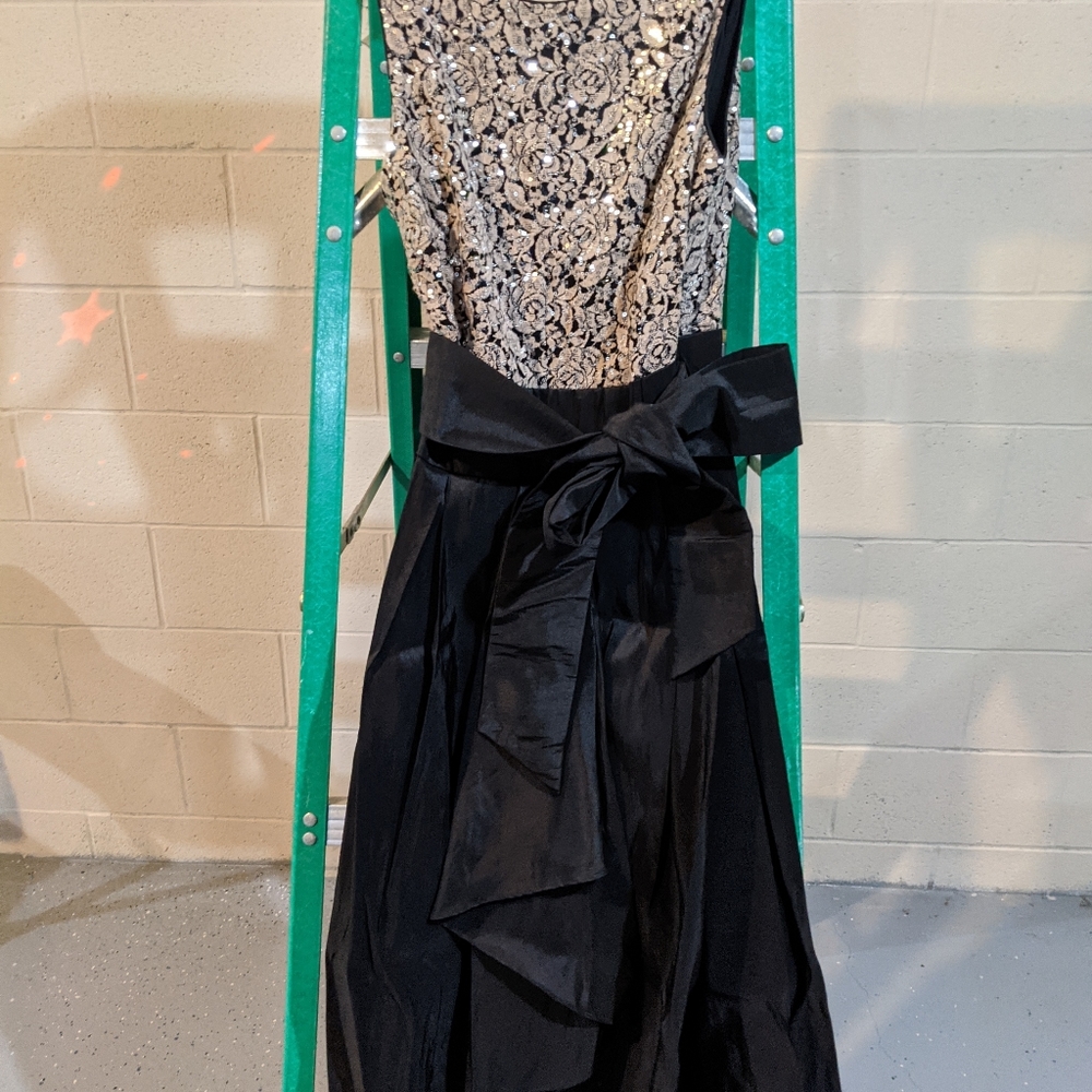 Elegant Tulip Hem Party Dress